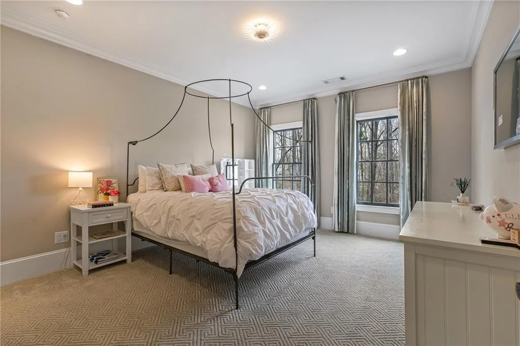 Photo of 5030 Forest Circle