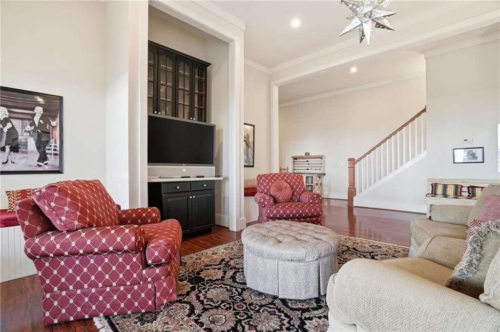 Photo of 1021 Falcon Heights