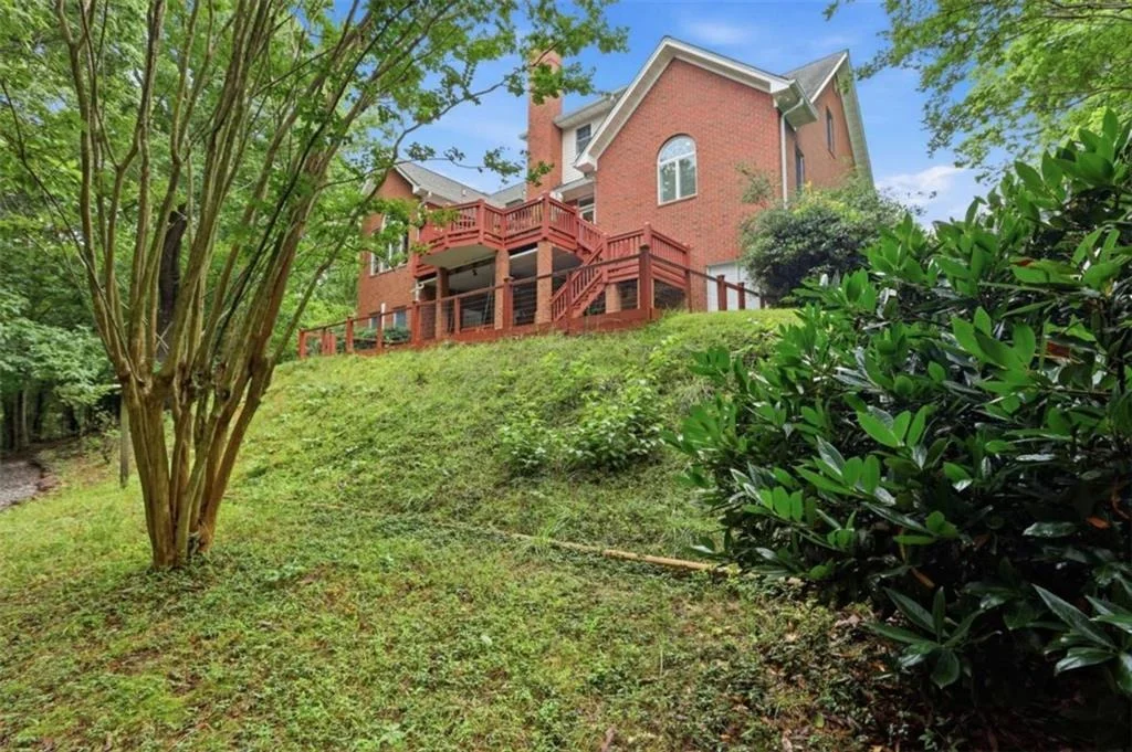 Photo of 355 Smoke Rise Drive