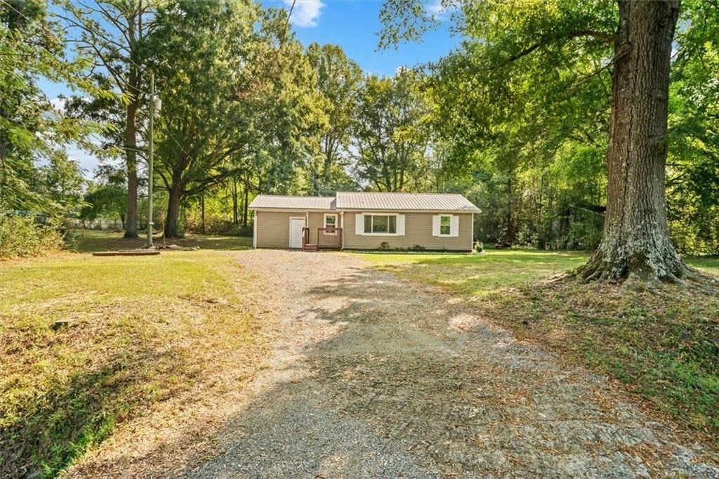 Photo of 163 Ben Putnam Road