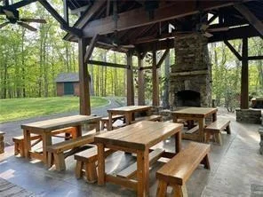 Photo of 161 Sharp Mountain Parkway