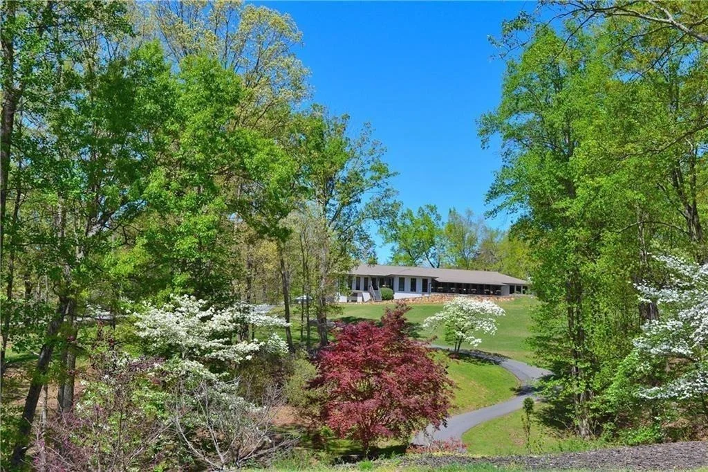 Photo of 214 South View Trail