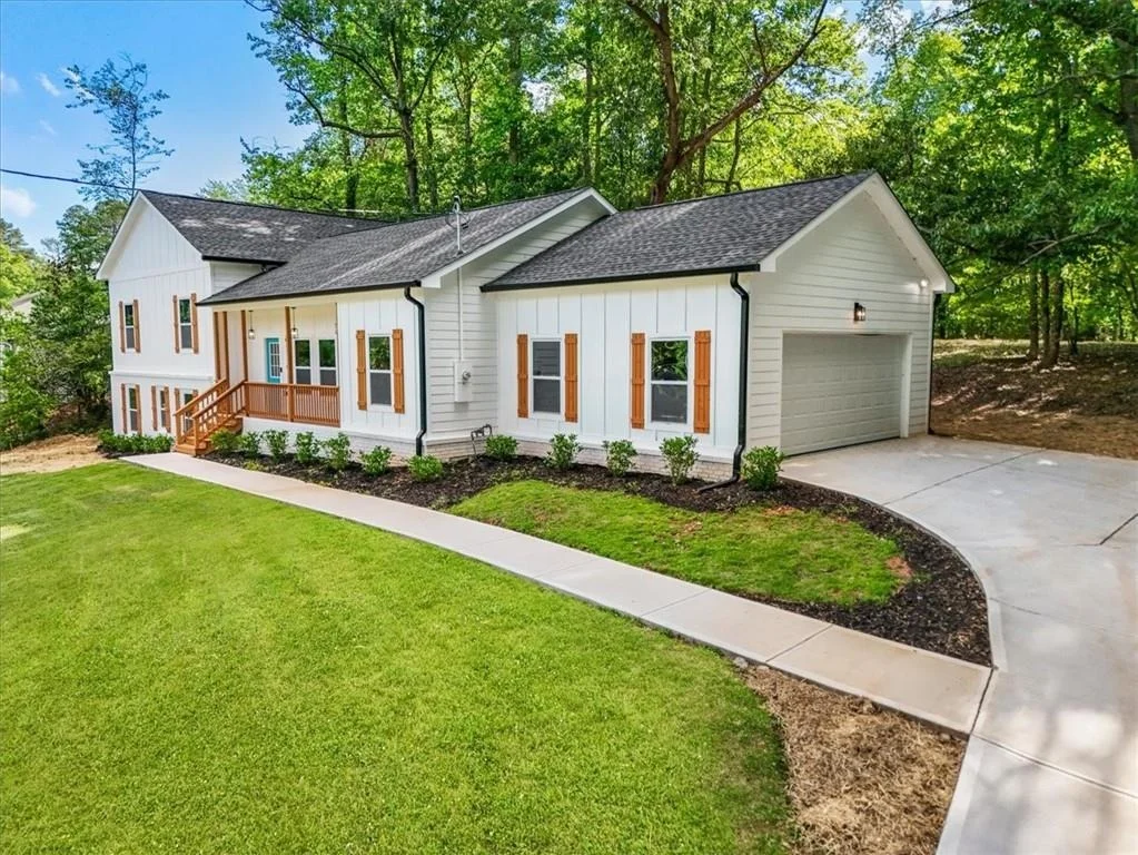 Photo of 6885 Silver Maple Trail