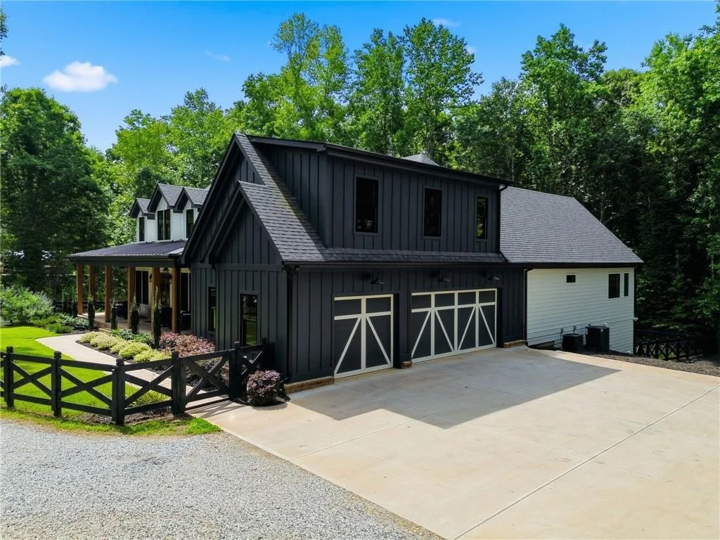 Photo of 650 Avery Road