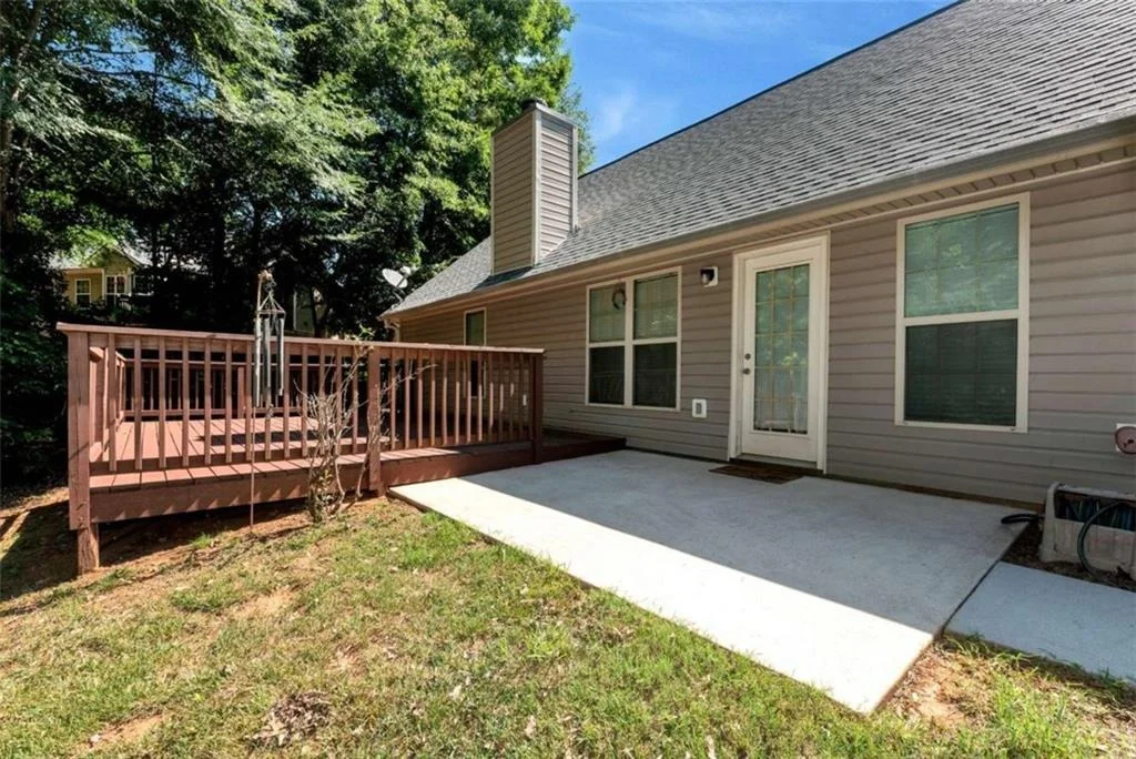 Photo of 222 Jefferson Walk Circle