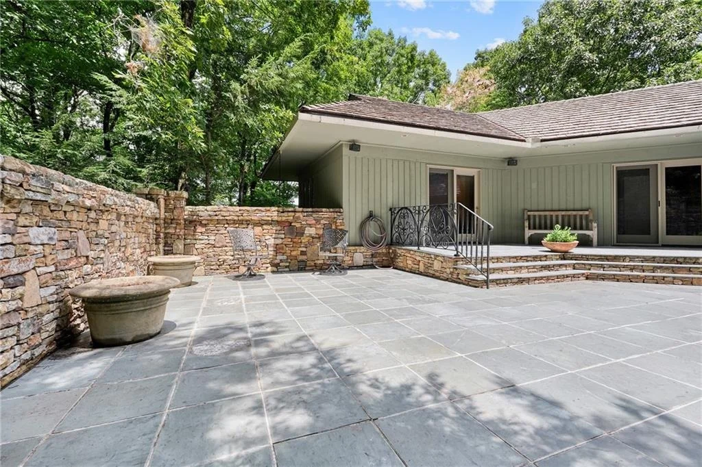 Photo of 202 Sanderlin Mountain Drive N