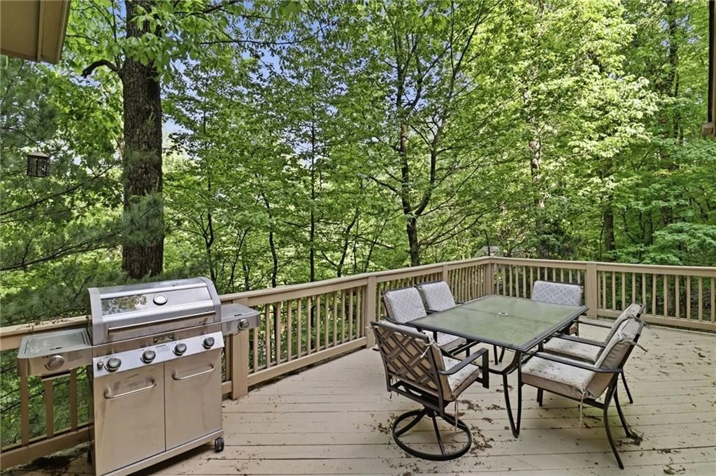 Photo of 1105 Valley View Drive