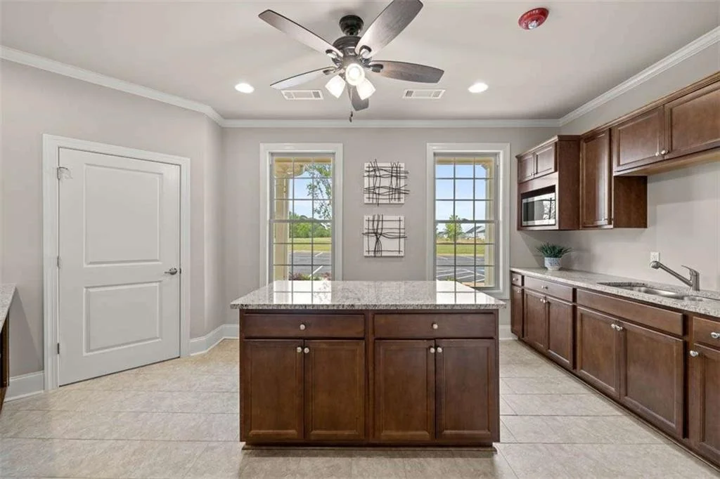 Photo of 372 Abbott Road