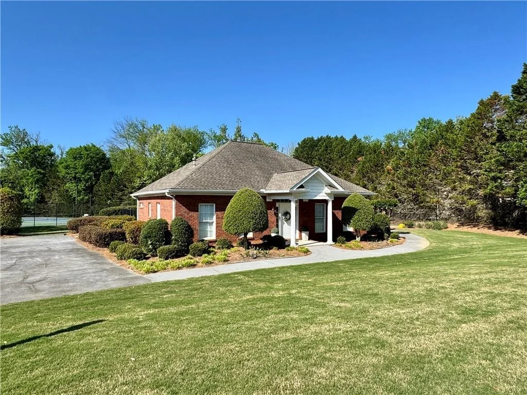 Photo of 203 Laurel Creek Road SE