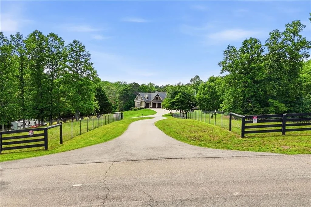 Photo of 457 Arlington Way