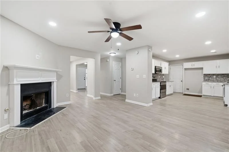 Photo of 3301 Pine Grove Circle SE