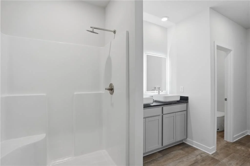 Photo of 360 Jarrett Street