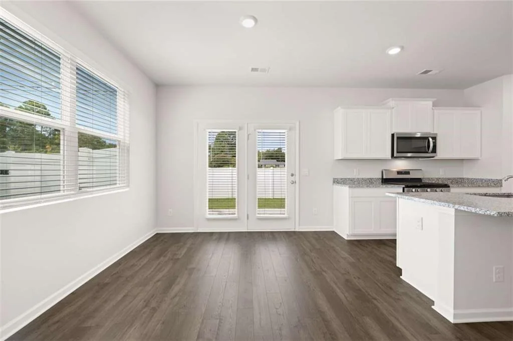 Photo of 302 Friendship Oak Way