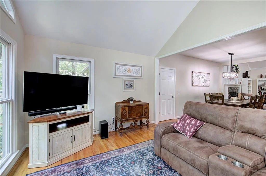 Photo of 376 Alpine Drive