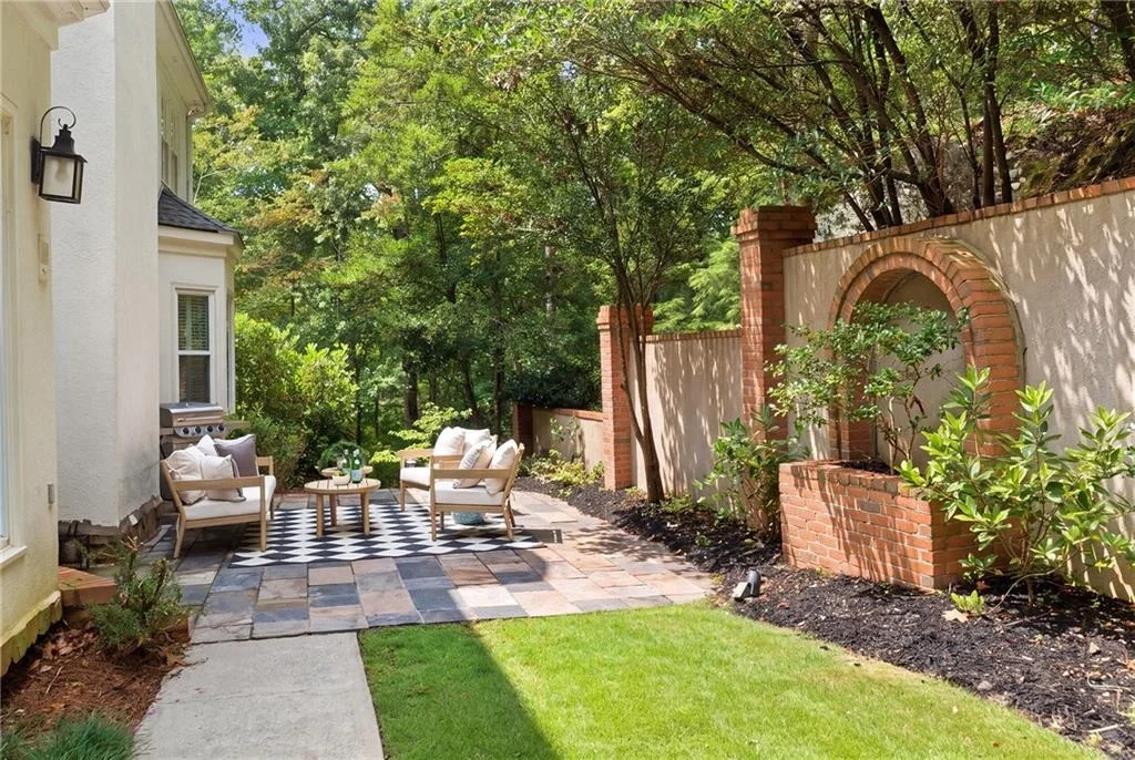 Photo of 2134 River Cliff Drive