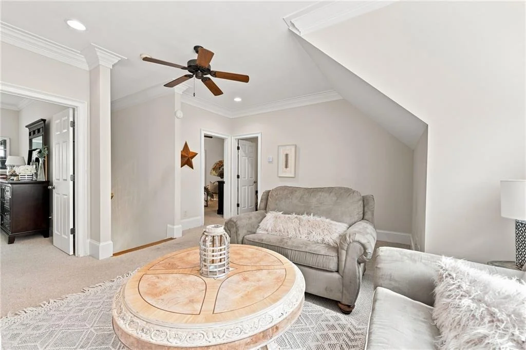 Photo of 55 Hillside Way