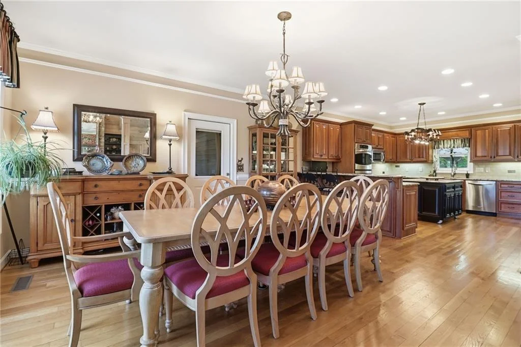 Photo of 1692 Ridgeview Drive