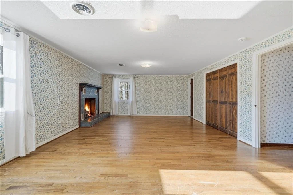 Photo of 310 Comet Lane