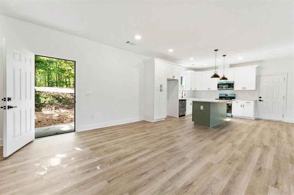 Photo of 6885 Silver Maple Trail