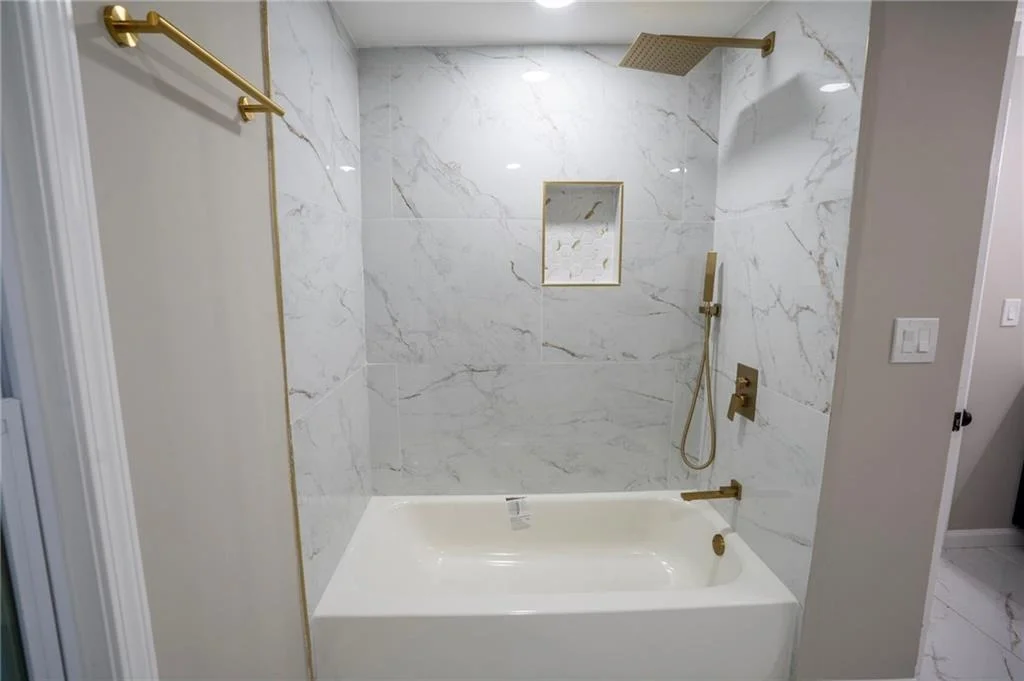 Photo of 2154 Pond Road