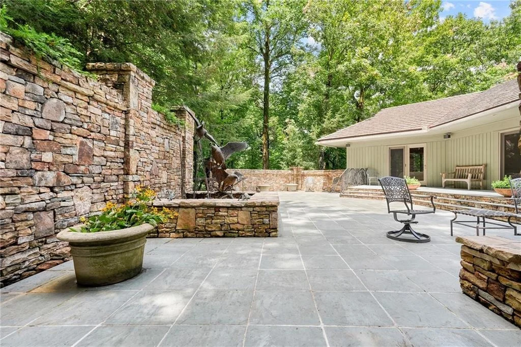 Photo of 202 Sanderlin Mountain Drive N