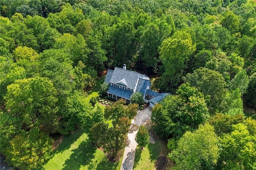 Photo of 173 Sweetbriar Drive