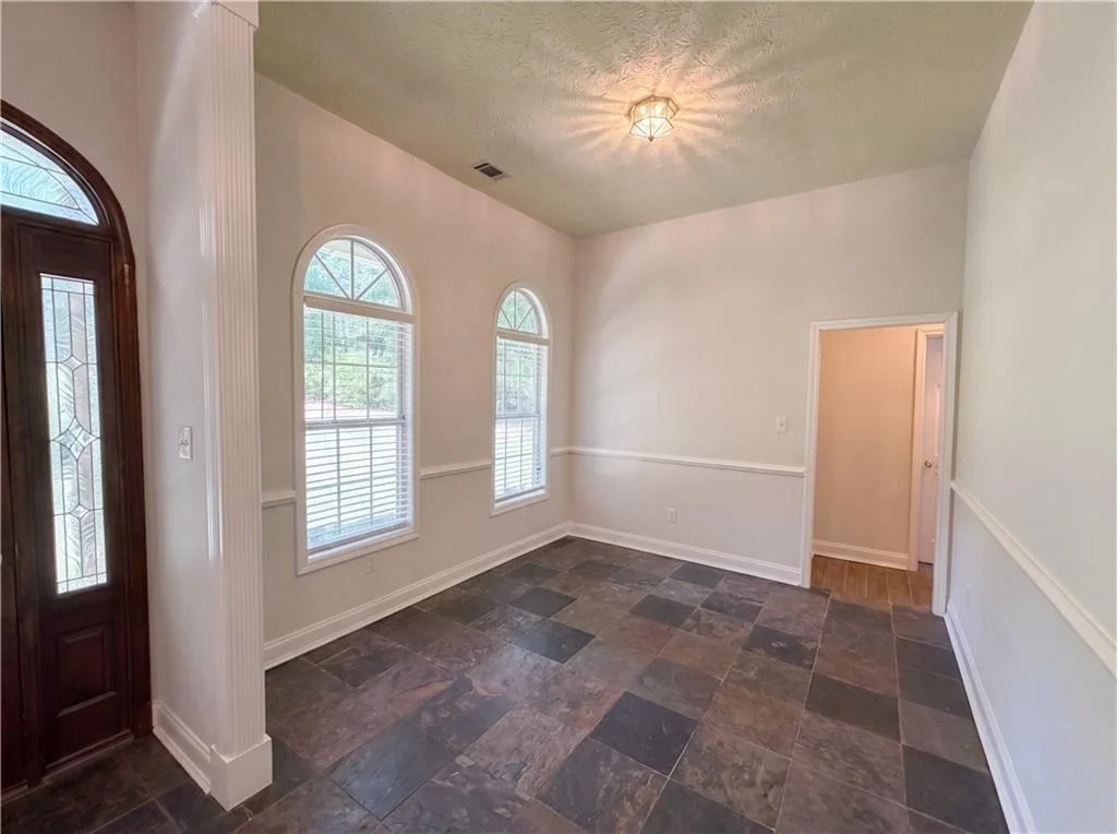Photo of 346 Carnation Drive
