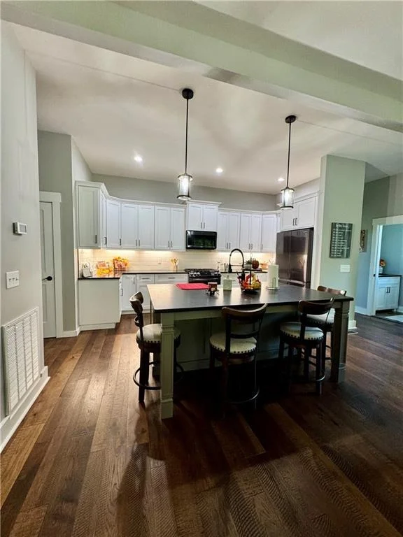 Photo of 250 Hook Road NE