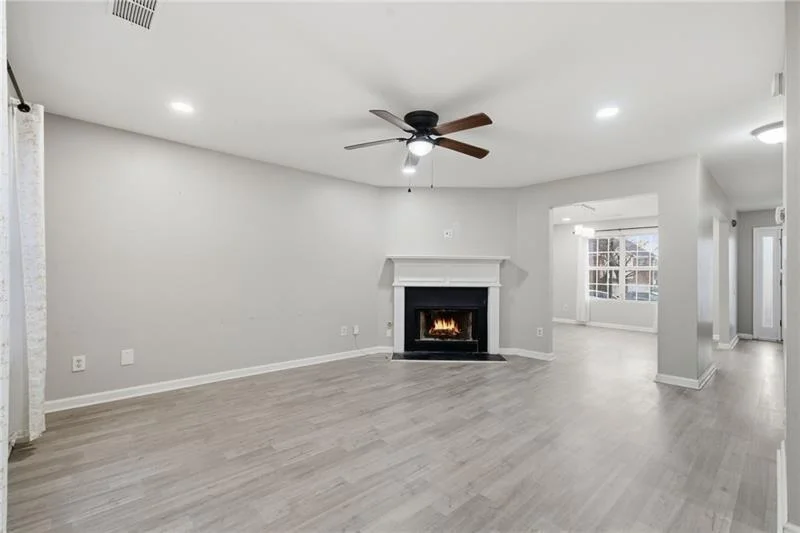 Photo of 3301 Pine Grove Circle SE