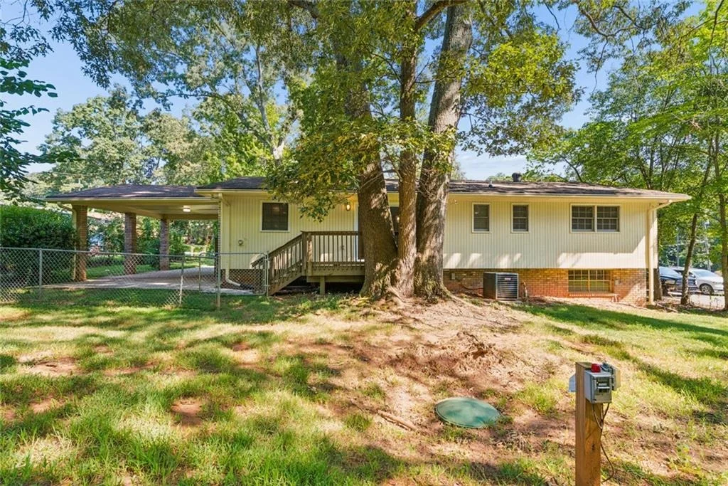 Photo of 1209 Siesta Lane