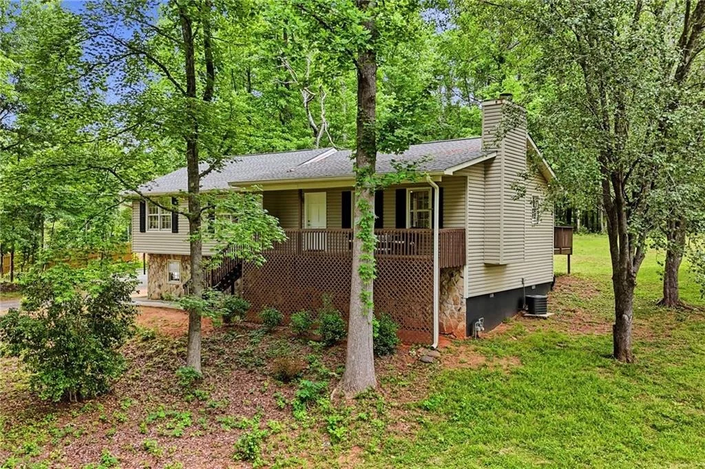 Photo of 332 Pine Acres Drive