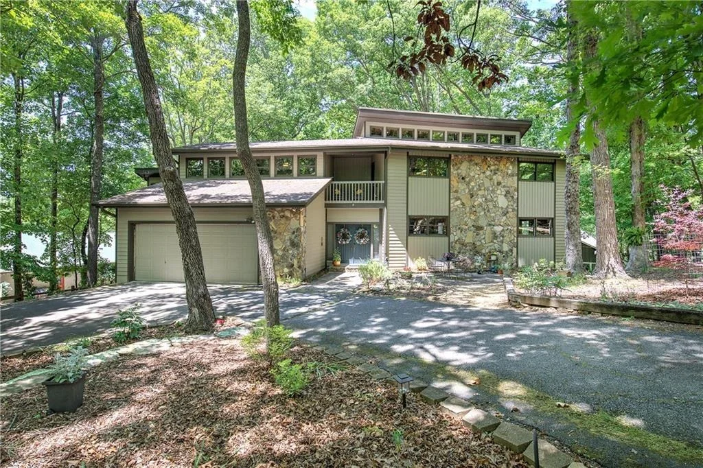 Photo of 12 Tamarack Point
