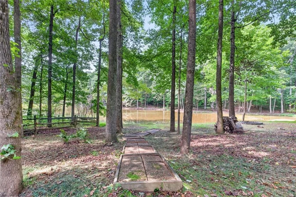 Photo of 1705 Redbud Way