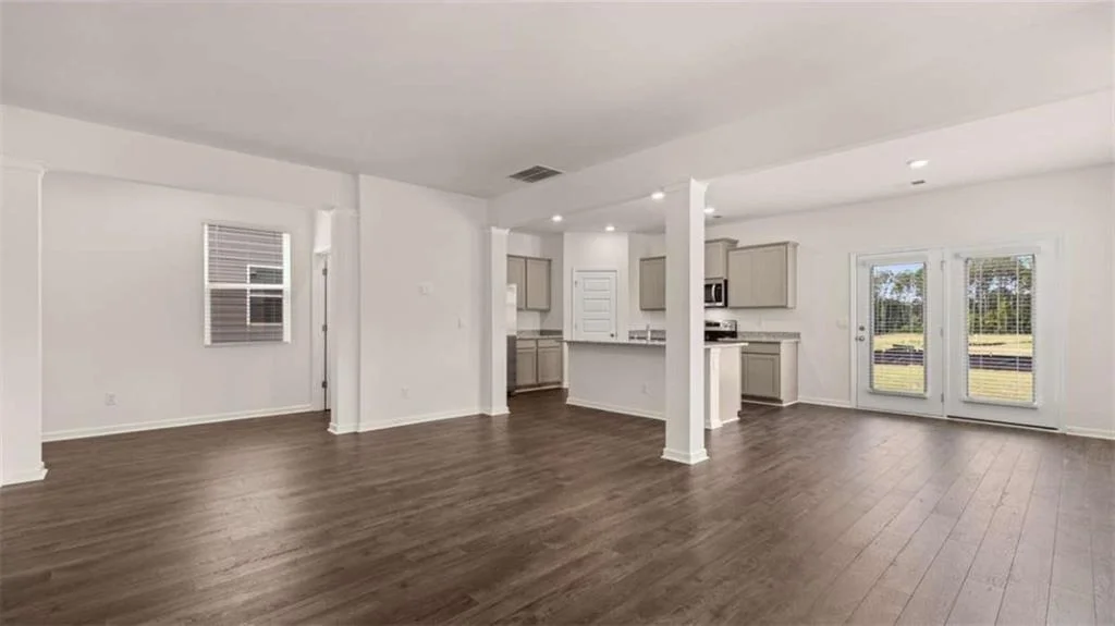 Photo of 302 Friendship Oak Way