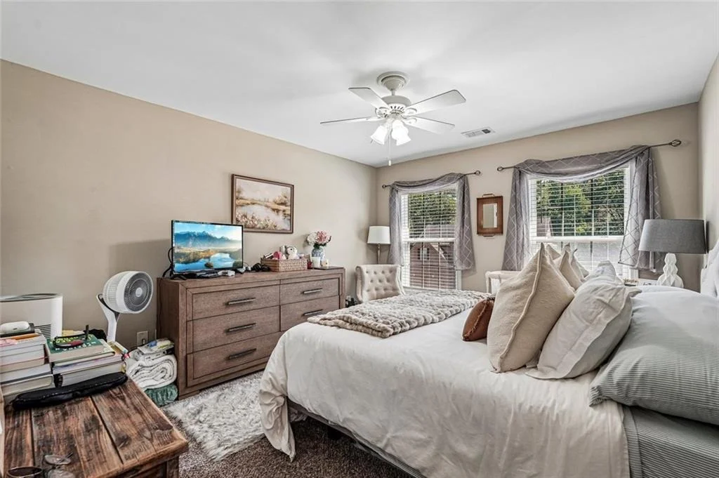 Photo of 337 Meadowcrest Circle