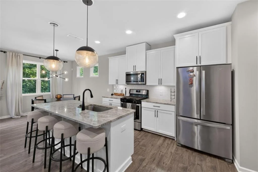 Photo of 2111 Westside Drive