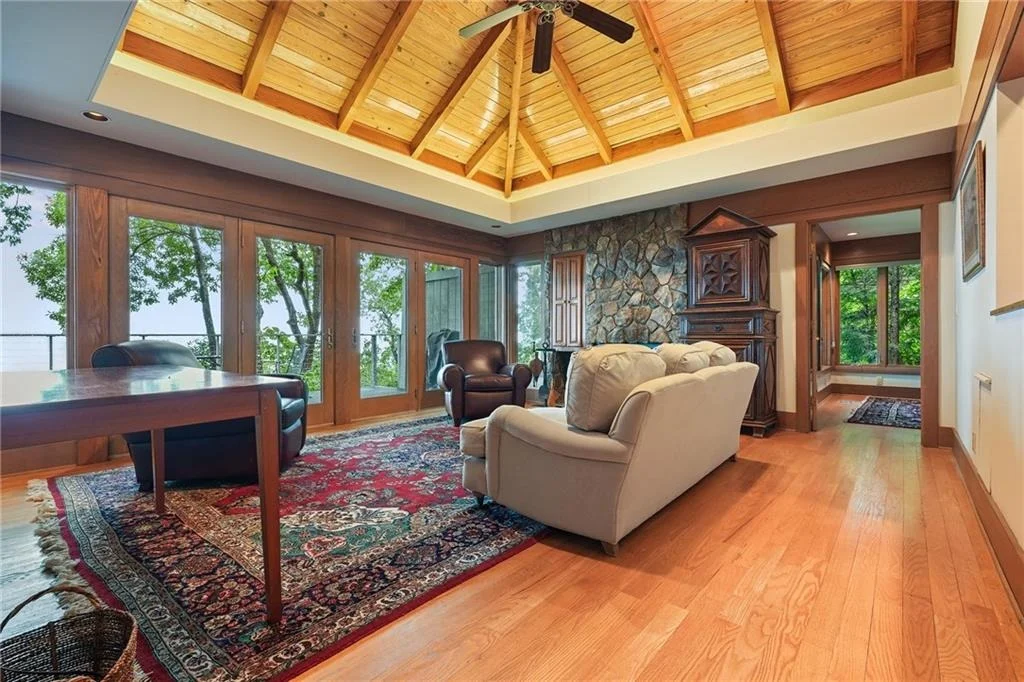 Photo of 202 Sanderlin Mountain Drive N