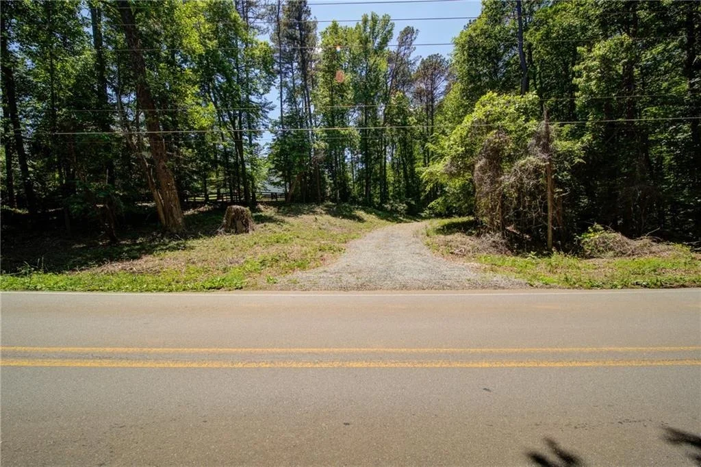 Photo of 1981 Mountain Road