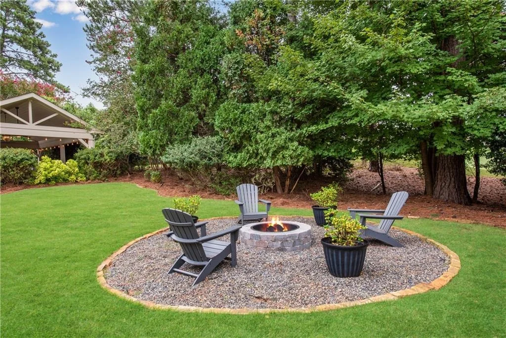 Photo of 9190 Huntcliff Trace