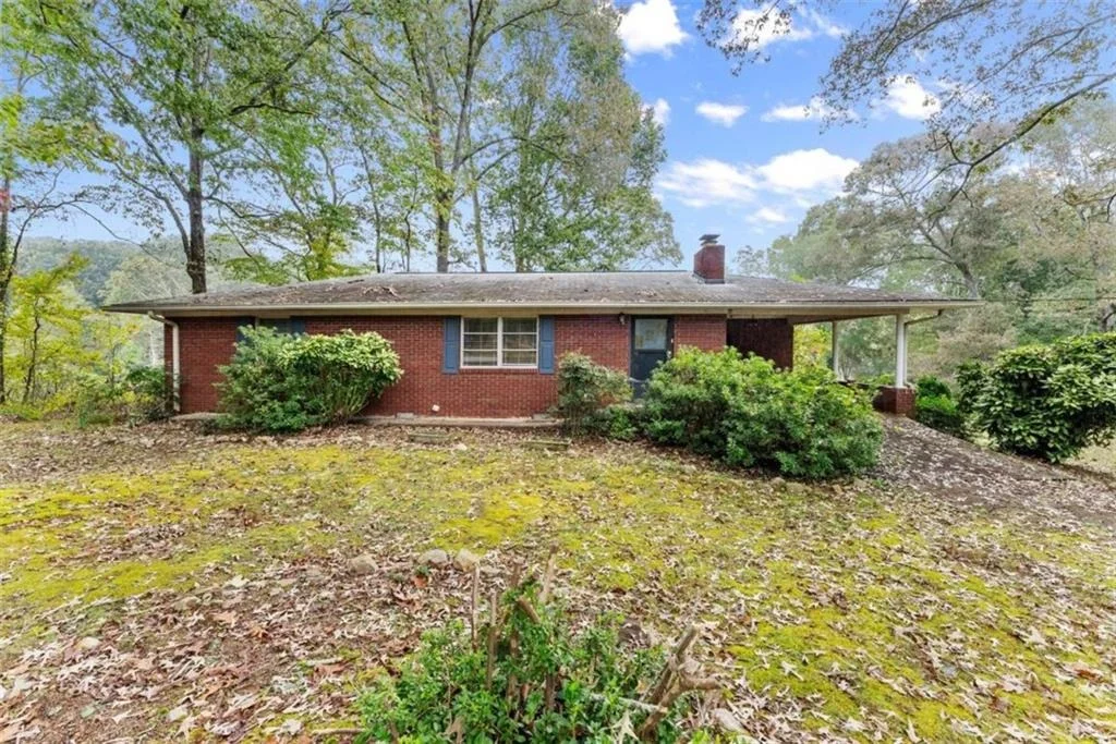 Photo of 3772 Ledan Road