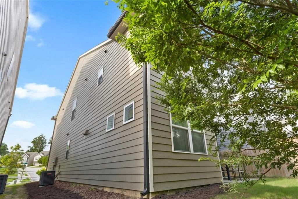 Photo of 2111 Westside Drive