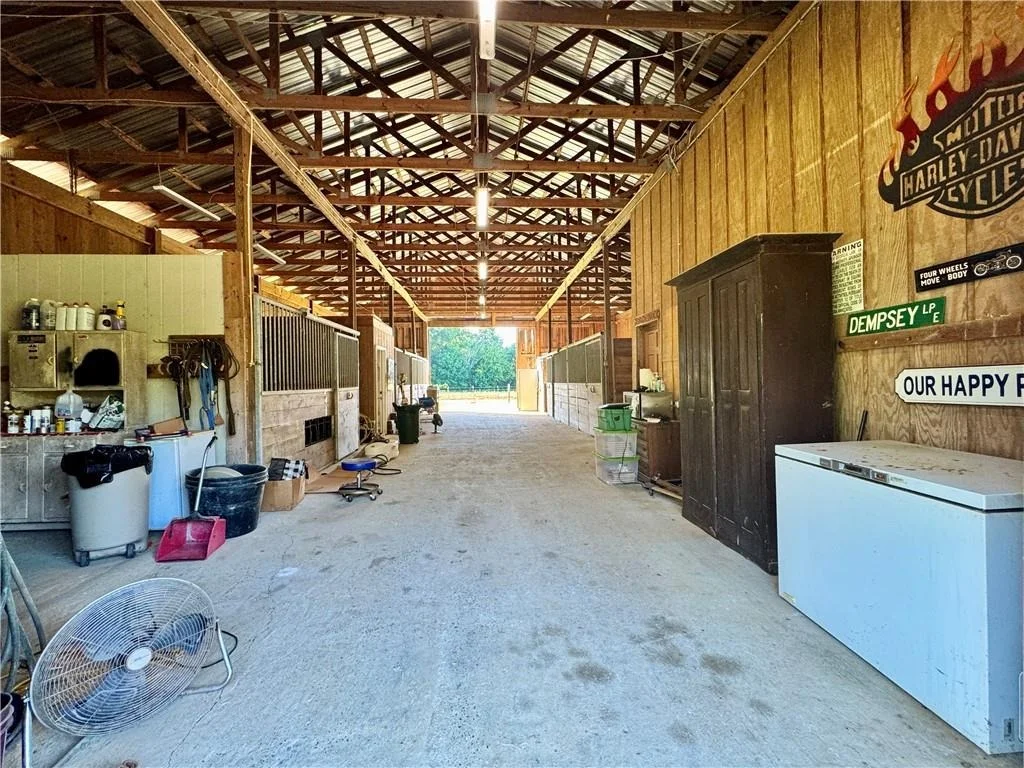 Photo of 250 Hook Road NE