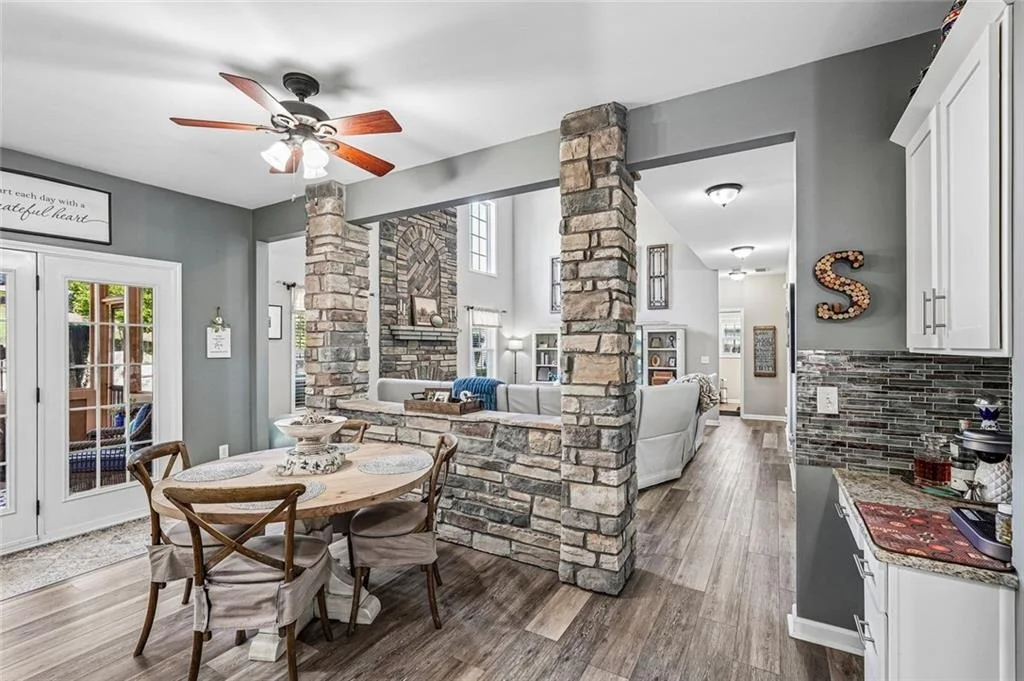 Photo of 337 Meadowcrest Circle