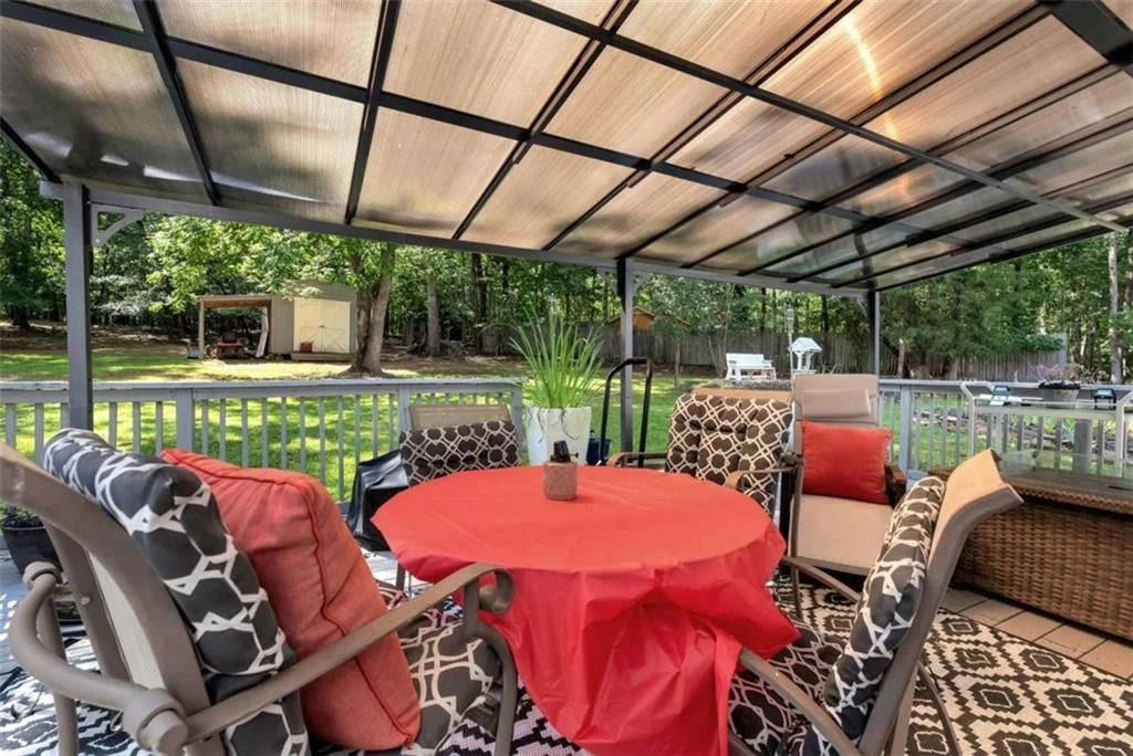 Photo of 425 Greenleaf Drive