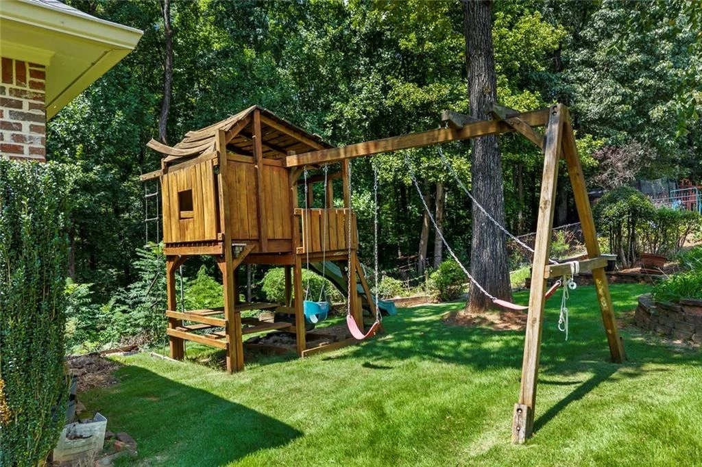 Photo of 5548 Ridgemoor Drive