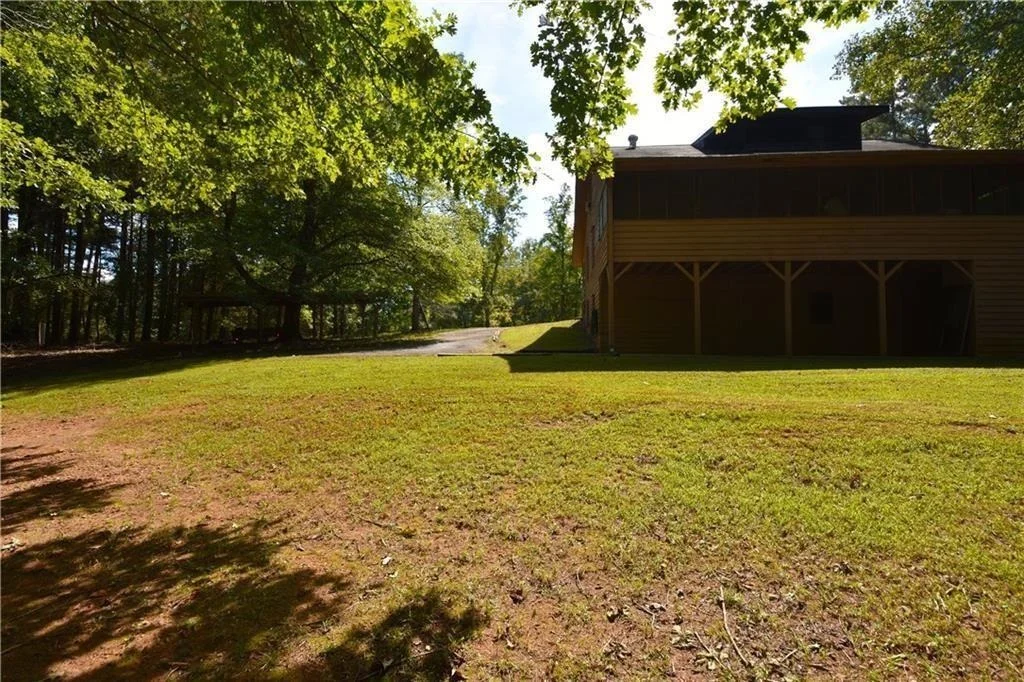 Photo of 15430 Thompson Road