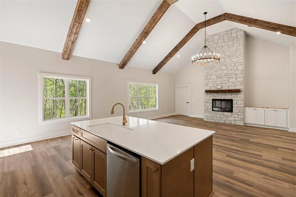 Photo of 327 Crest Pointe S