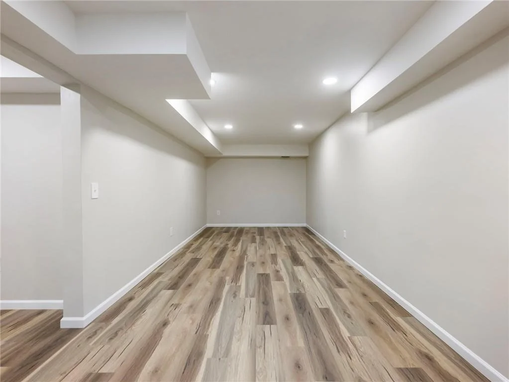 Photo of 3930 Pine Tree Lane