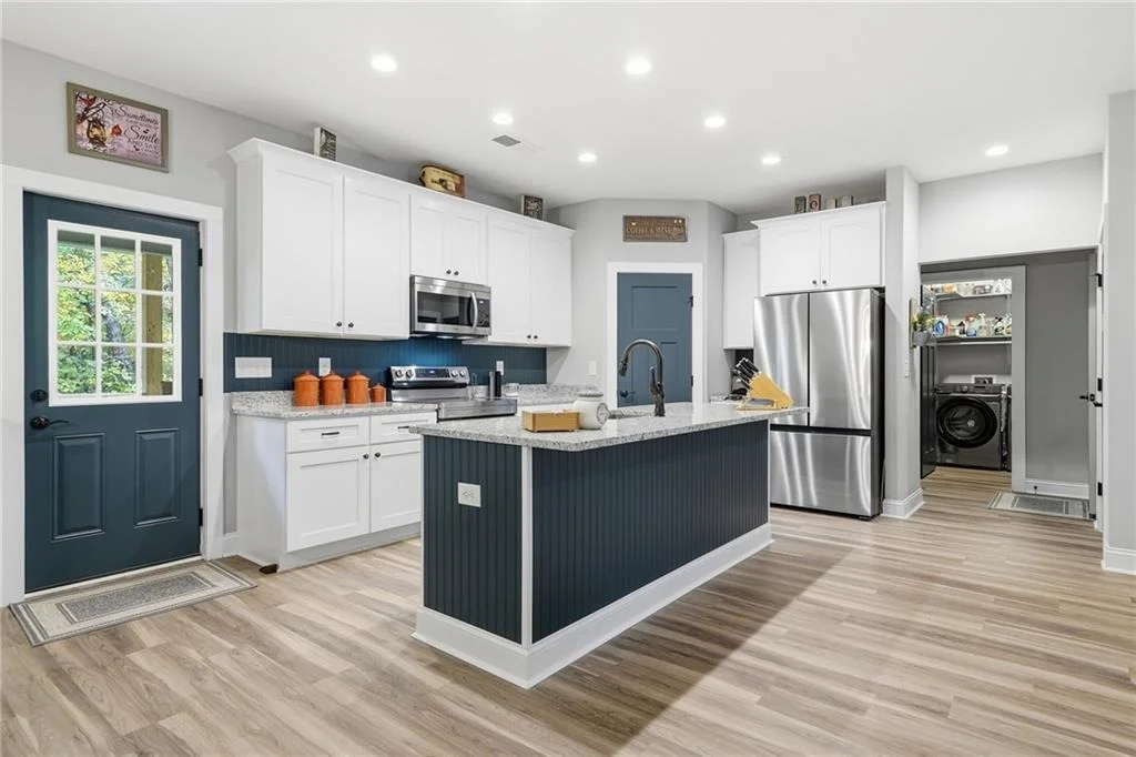 Photo of 221 Windsor Way