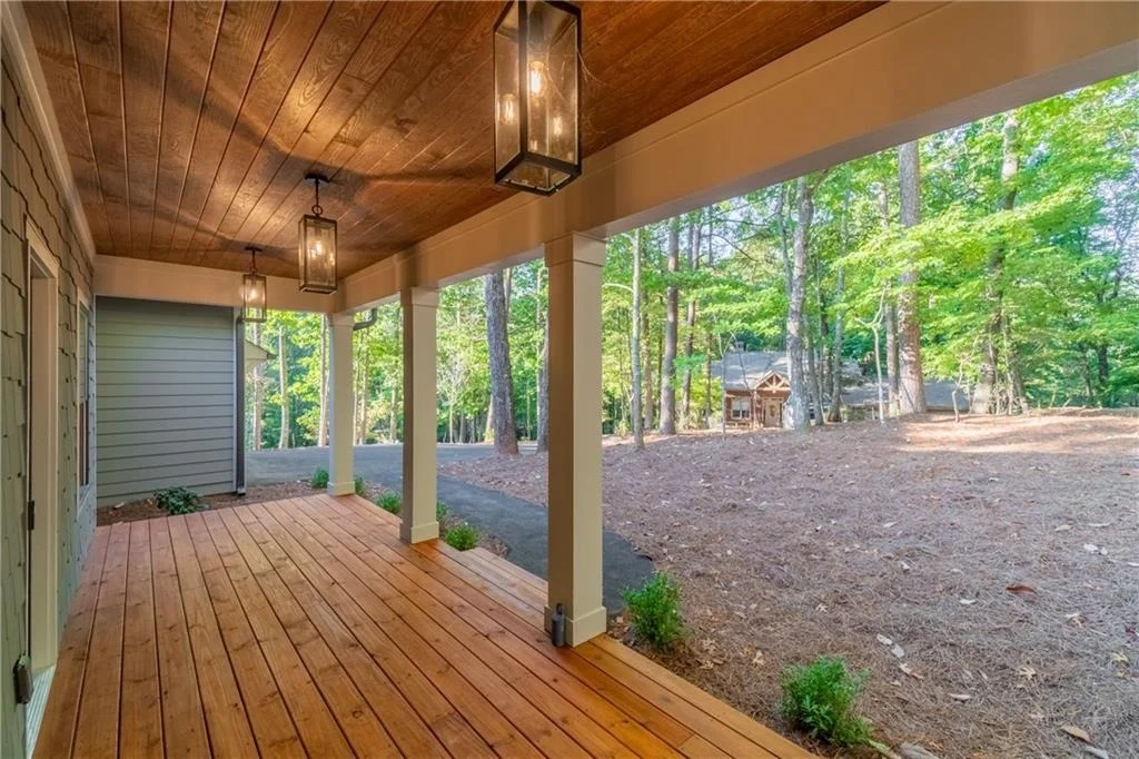 Photo of 595 Wake Robin Drive